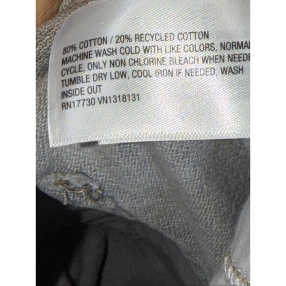 Universal Thread High-Rise Curved Leg Barrel Jeans - Picture 5 of 8